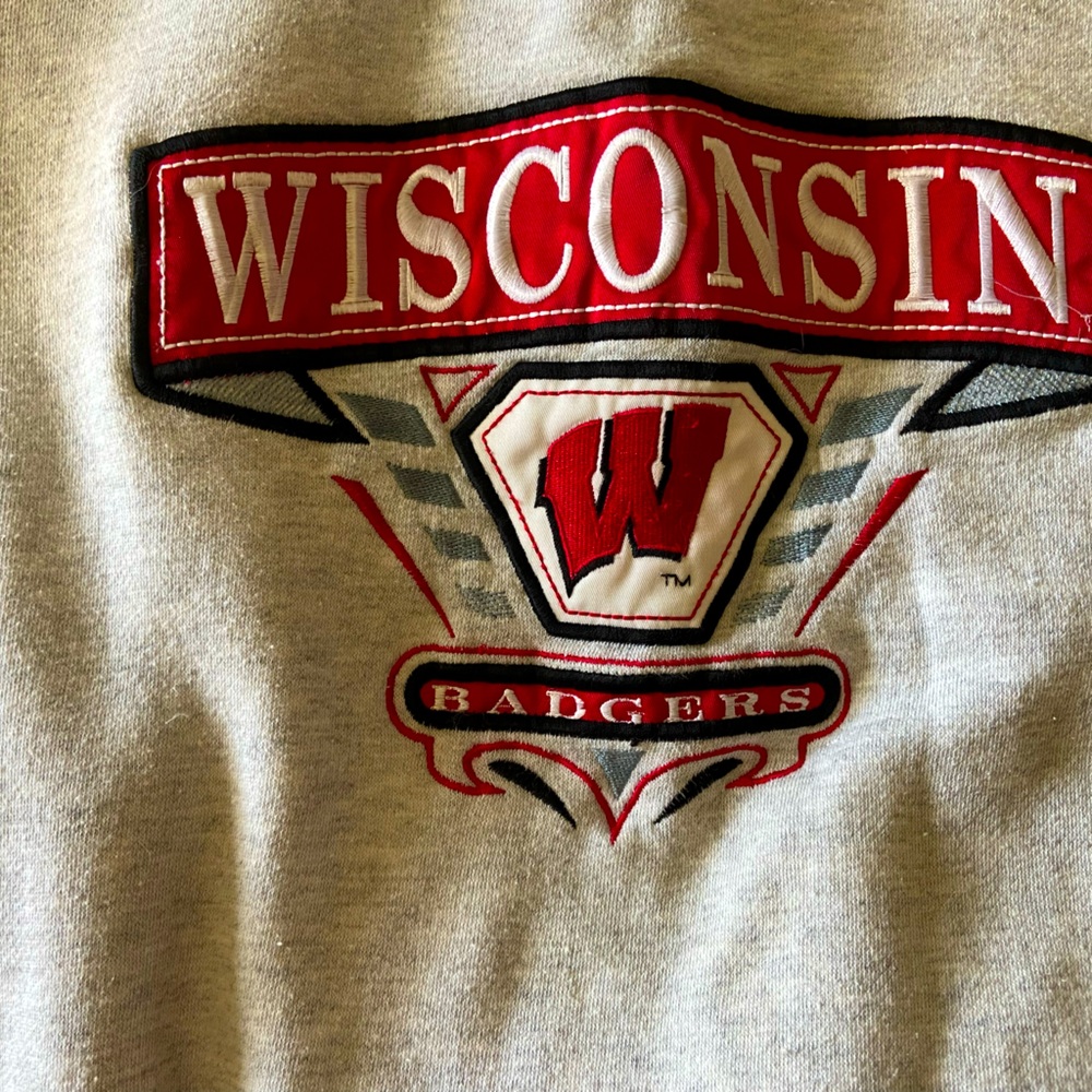 Wisconsin Classic/vintage Univ. of Wisconsin sweatshirt!